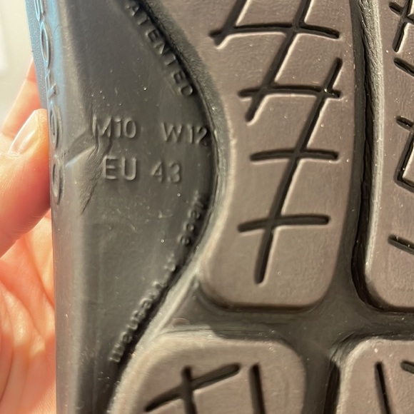 COPY - OOFOS OOAHH RECOVERY SLIDE in black, M10/W12 - Picture 4 of 6